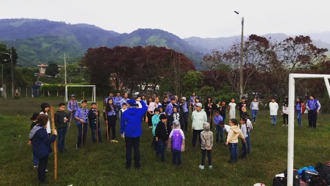 Actividad en barrio Guaduales - Calarcá